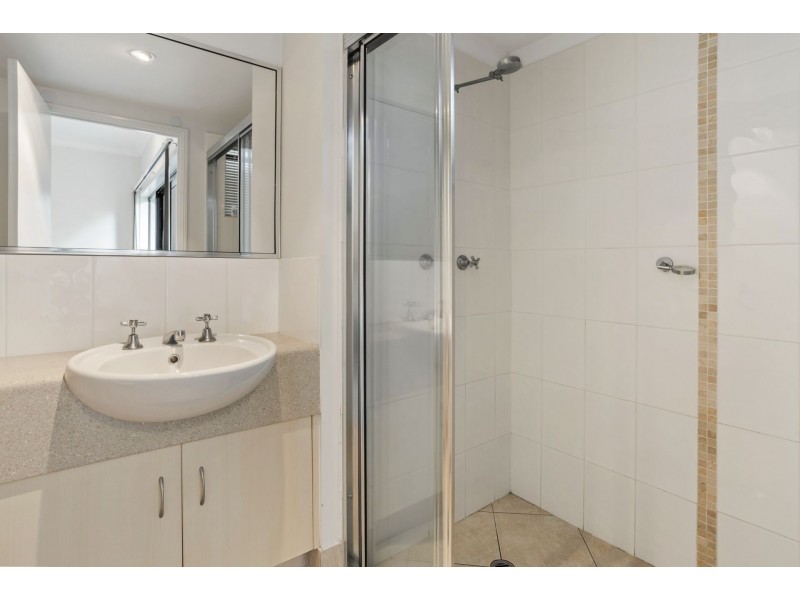 8/93 Mcleod street, Cairns City QLD 4870