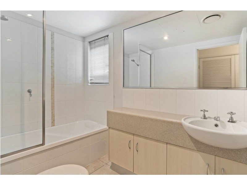 8/93 Mcleod street, Cairns City QLD 4870
