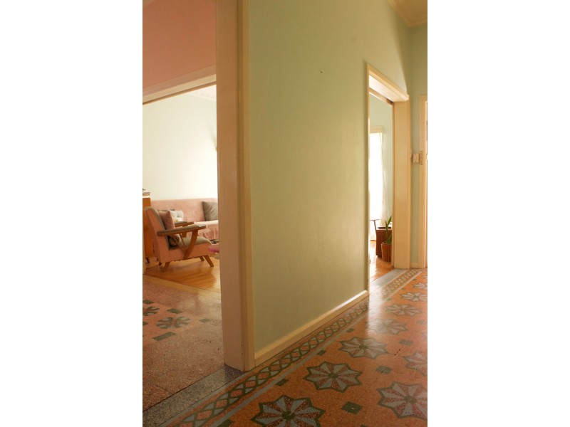 38 Wyatt Road, Bayswater WA 6053