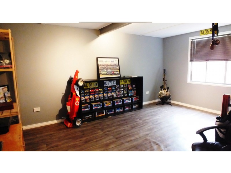 5 Tooheys lane, Illabo NSW 2590