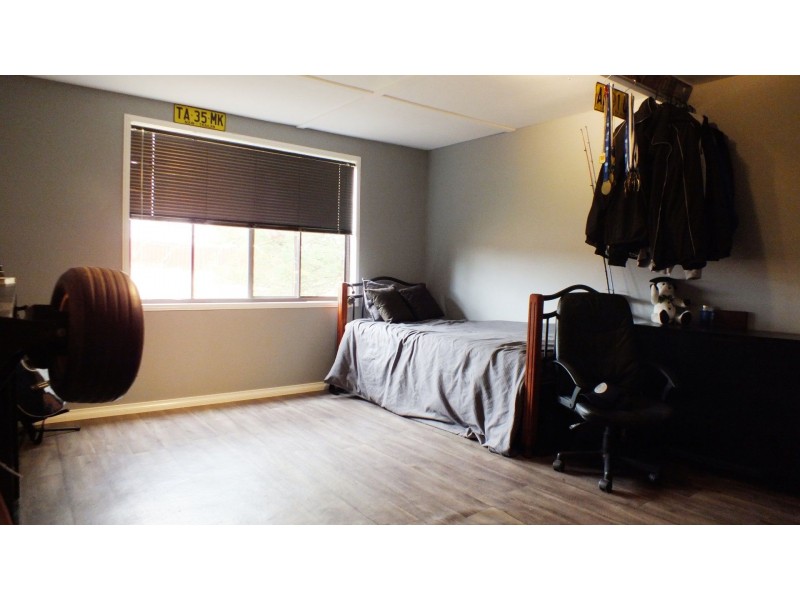 5 Tooheys lane, Illabo NSW 2590