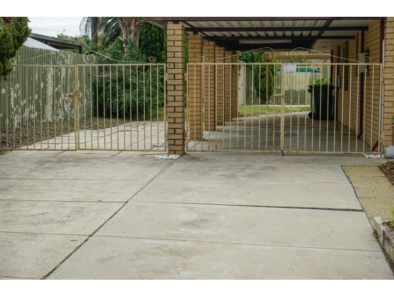 10 Ullswater Place, Balga WA 6061