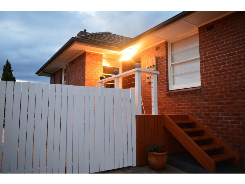 239 Peel Street, West Bathurst NSW 2795