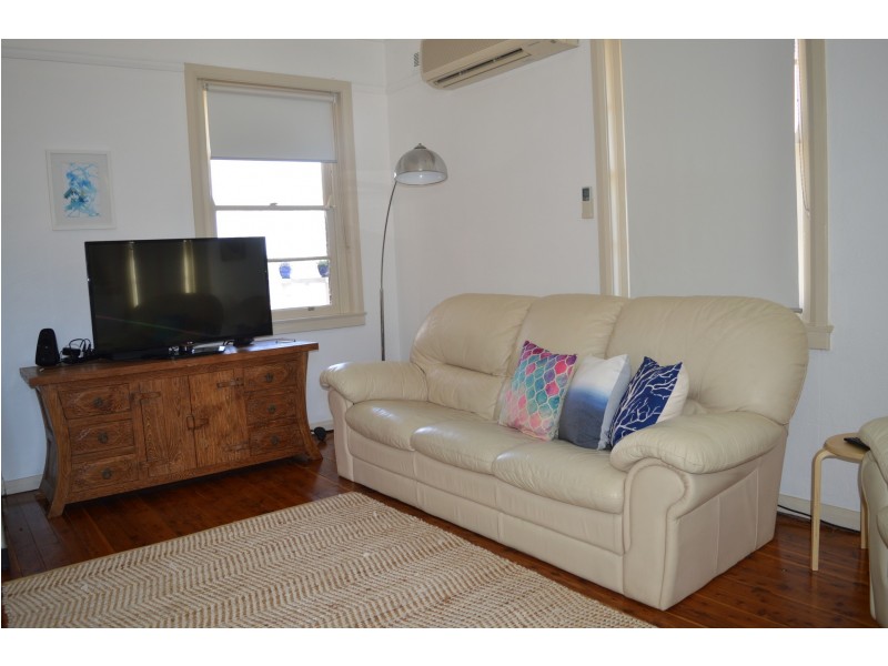 239 Peel Street, West Bathurst NSW 2795