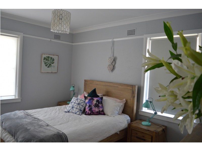 239 Peel Street, West Bathurst NSW 2795