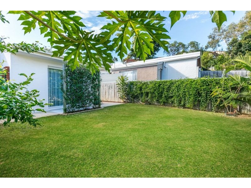 2/64 Castile Crescent, Edens Landing QLD 4207