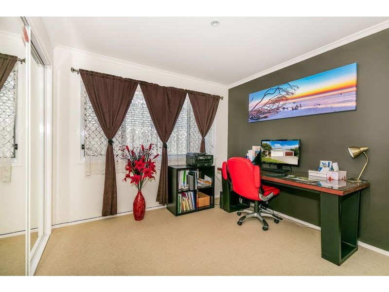 2/64 Castile Crescent, Edens Landing QLD 4207