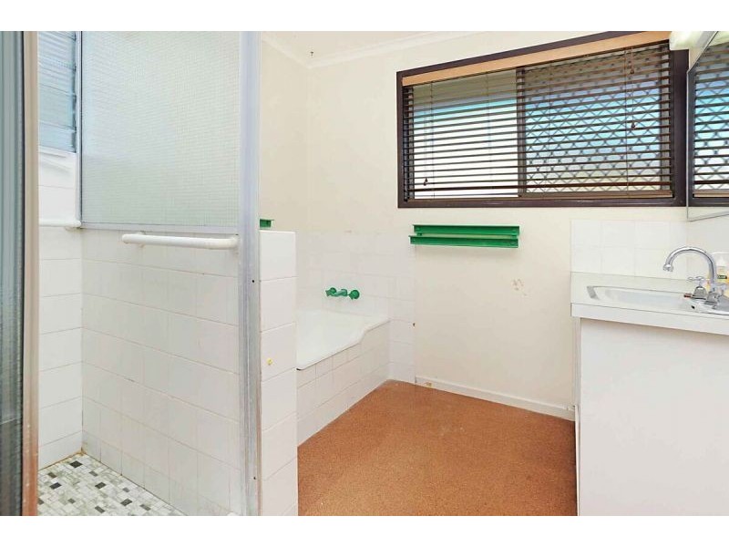 3 Clianthus Street, Everton Hills QLD 4053