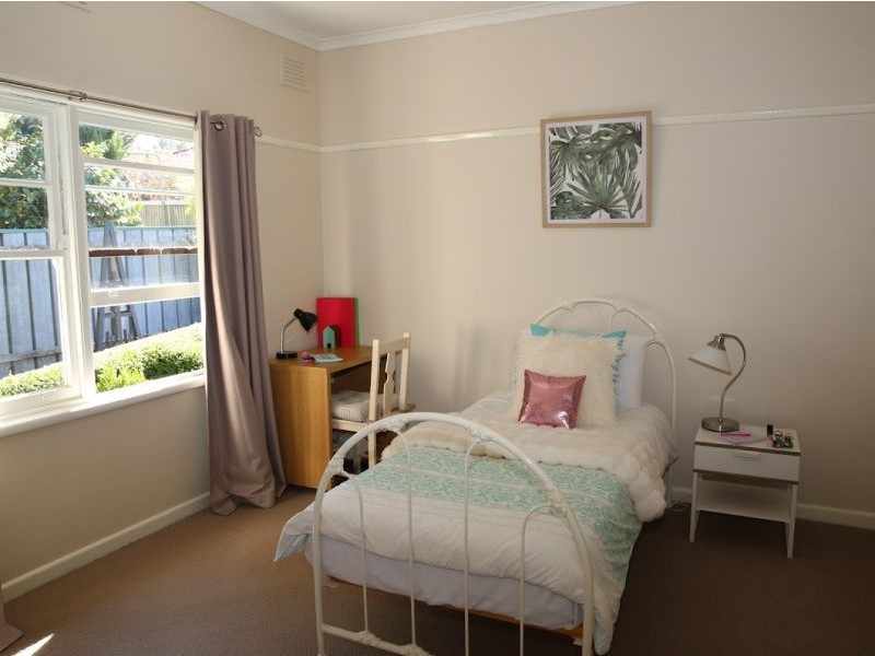 1/6 Pine Crescent, Boronia VIC 3155