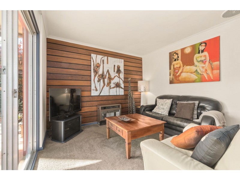 22 Oak Ave, Bridgewater SA 5155