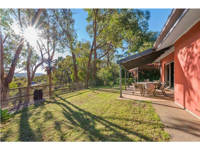 22 Oak Ave, Bridgewater SA 5155