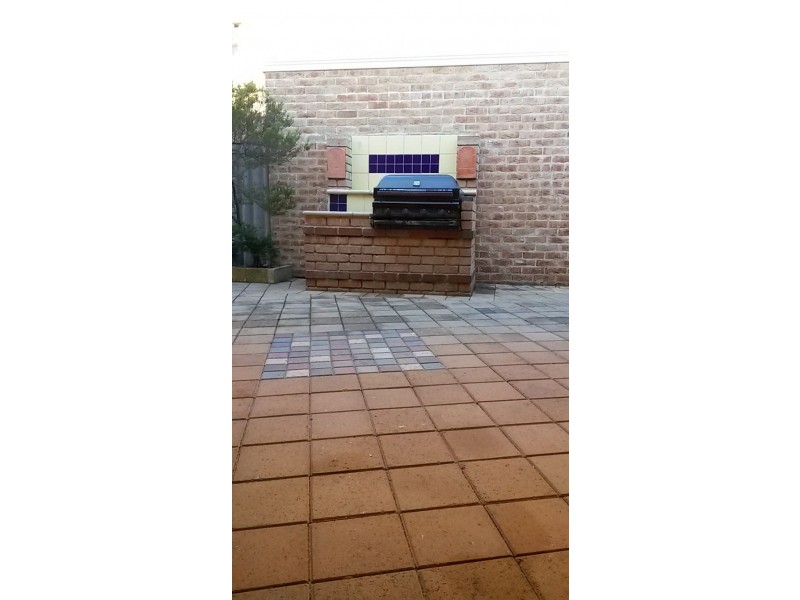 1/158 Melville Parade, Como WA 6152