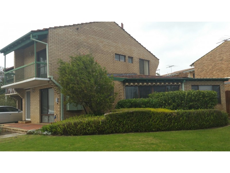 1/158 Melville Parade, Como WA 6152