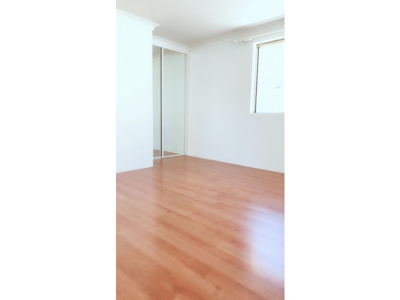 10/2-4 Myrtle Rd, Bankstown NSW 2200