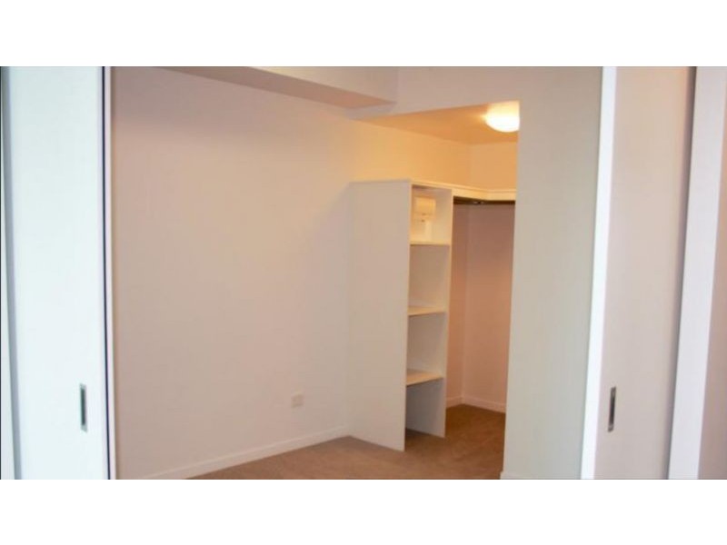 10905/8 Harbour Road, Hamilton QLD 4007