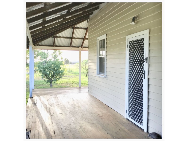 22 William Street, Clifton QLD 4361