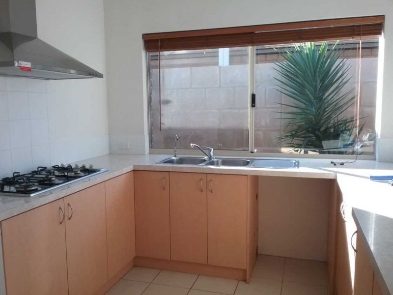 6 Patman Road, Secret Harbour WA 6173