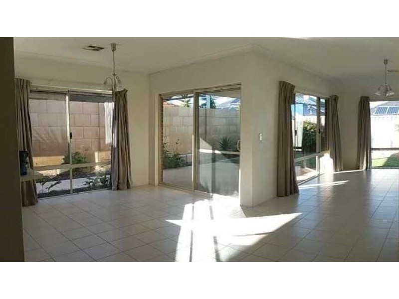 6 Patman Road, Secret Harbour WA 6173