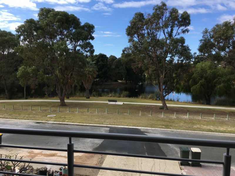 50 B Broadbeach Blvd, Hillarys WA 6025