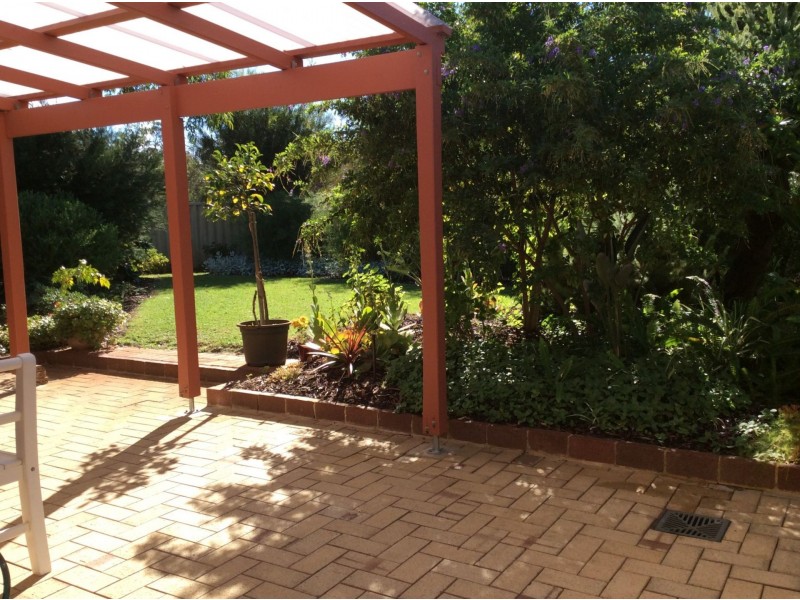 1 Arrowrock Retreat, Greenfields WA 6210