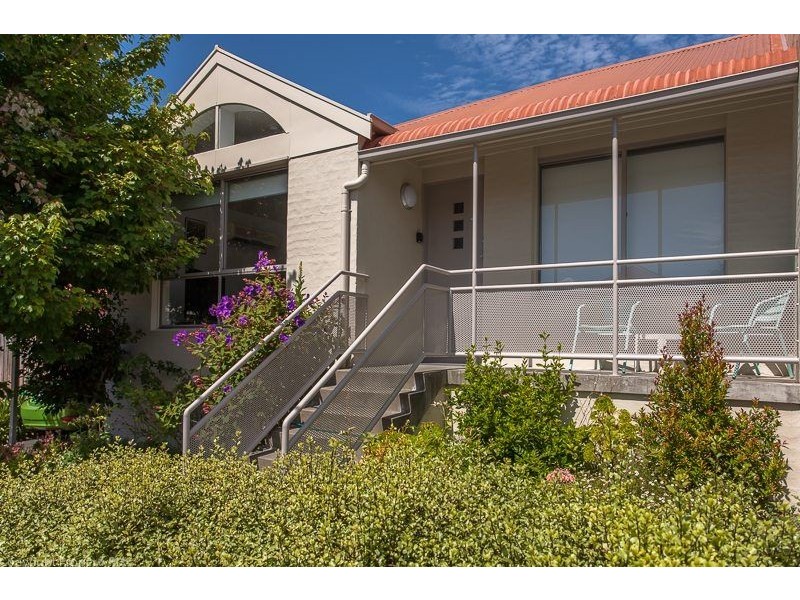 1/2 – 8 New Castle Street, Battery Point TAS 7004
