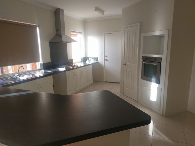 21 Hirundo Bend, Tapping WA 6065