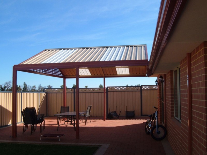 21 Hirundo Bend, Tapping WA 6065