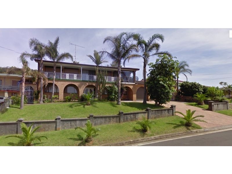 4 Matthews Drive, Mount Warrigal NSW 2528