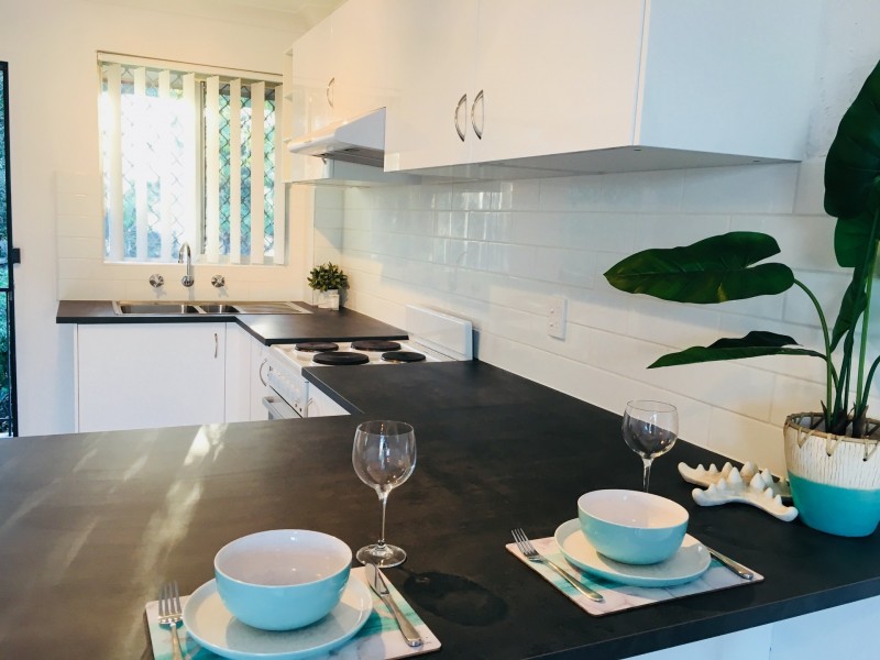 12 Melinda Grove, Lake Heights NSW 2502