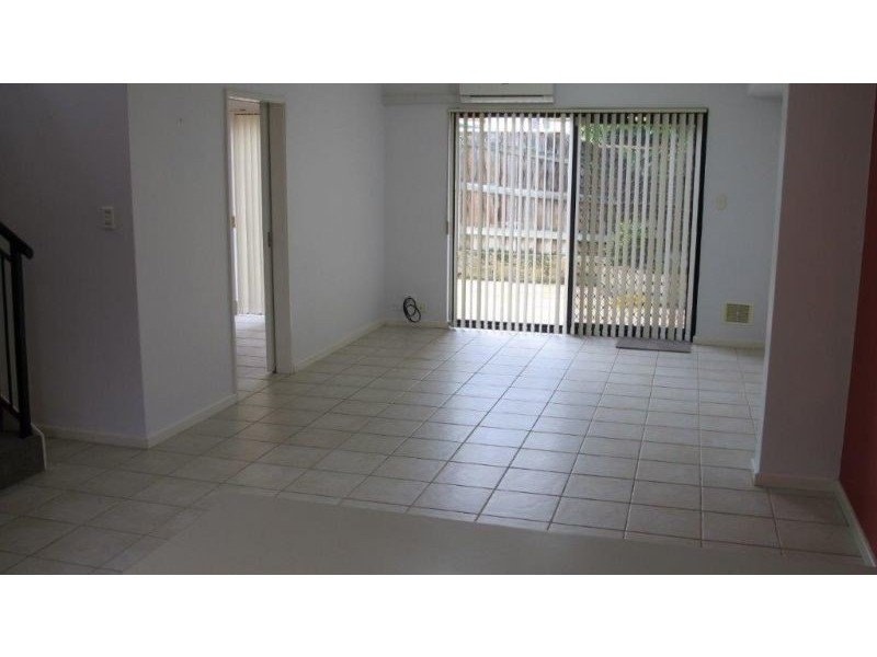 2/69 Sixth Avenue, Maylands WA 6051