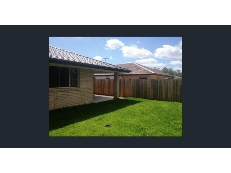 11 Fred Pham Crescent, Doolandella QLD 4077