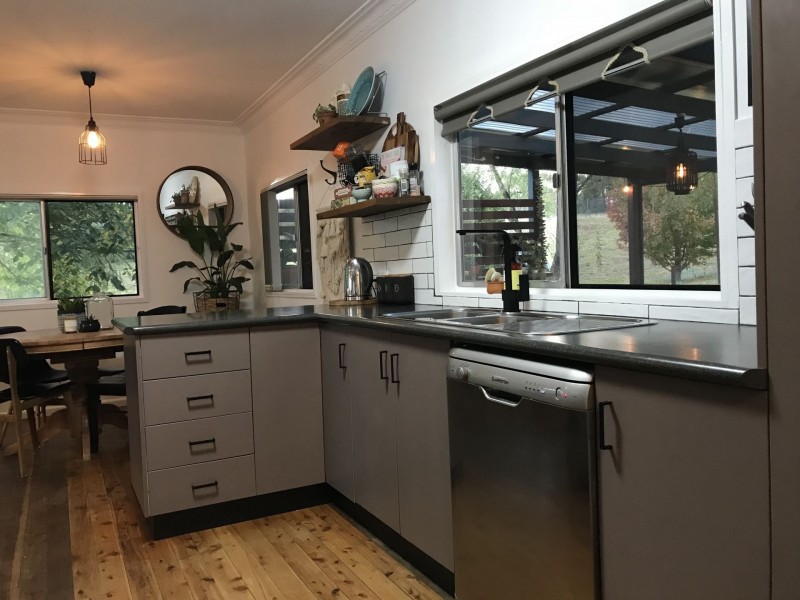 2 Duke Street, Uralla NSW 2358