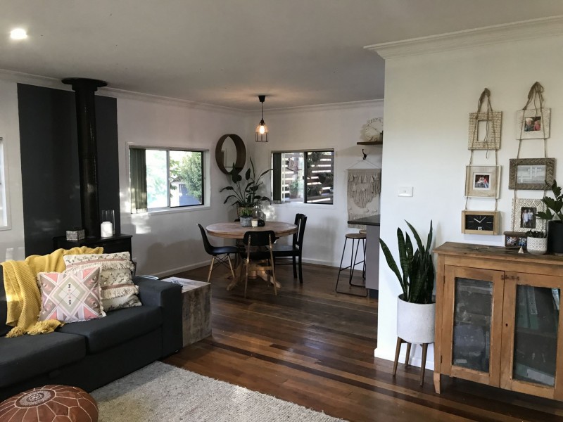 2 Duke Street, Uralla NSW 2358