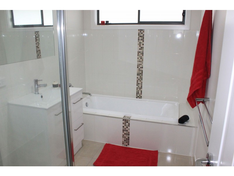 1/127 Albert Rd, Warragul VIC 3820