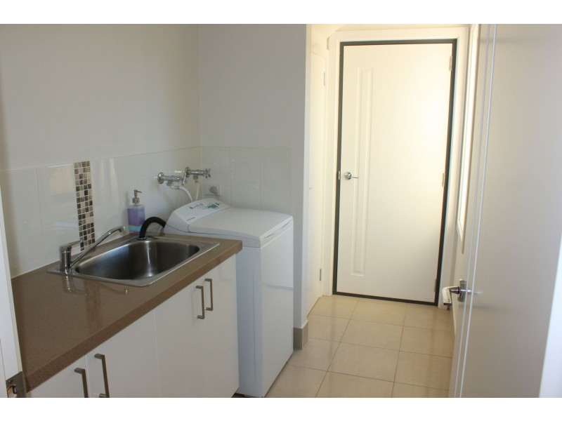 1/127 Albert Rd, Warragul VIC 3820