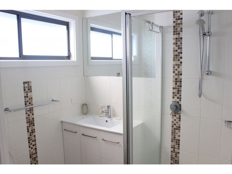 1/127 Albert Rd, Warragul VIC 3820