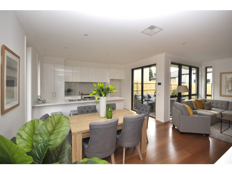 2/40 Oban Road, Ringwood North VIC 3134