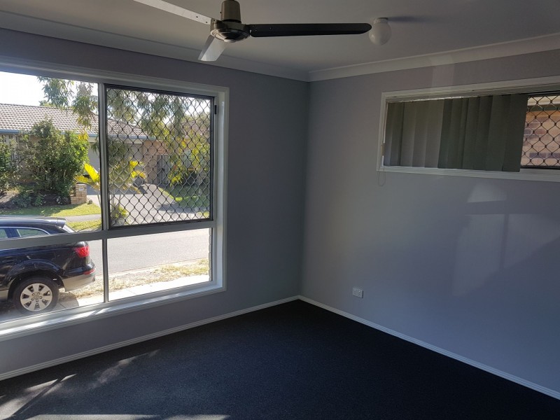 30 Galeen Street, Burleigh Waters QLD 4220