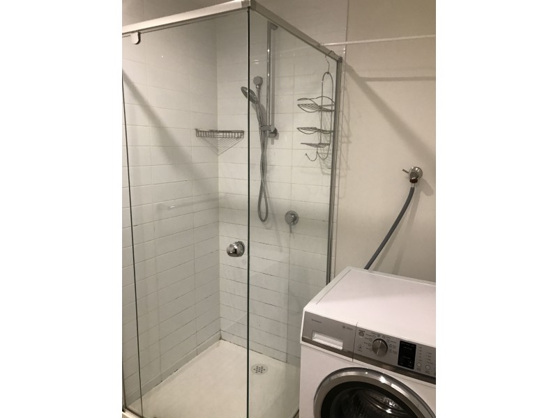 3007/5 Sutherland St, Melbourne VIC 3000