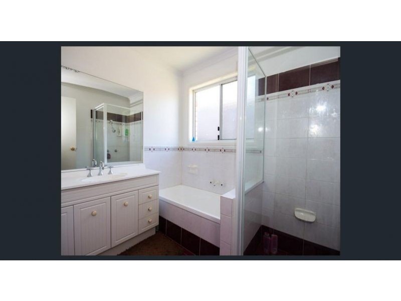 187 Mildura Drive, Helensvale QLD 4212