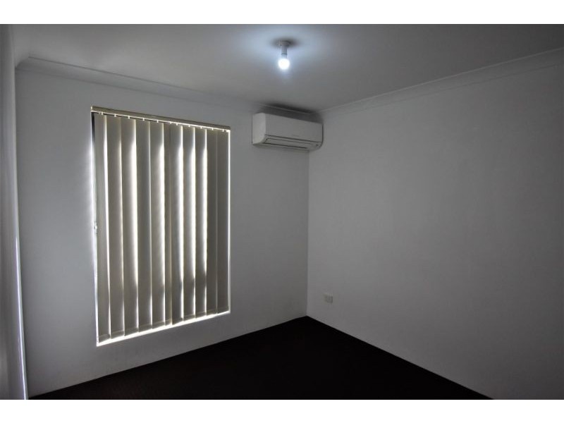 137 Lambeth Circle, Wellard WA 6170