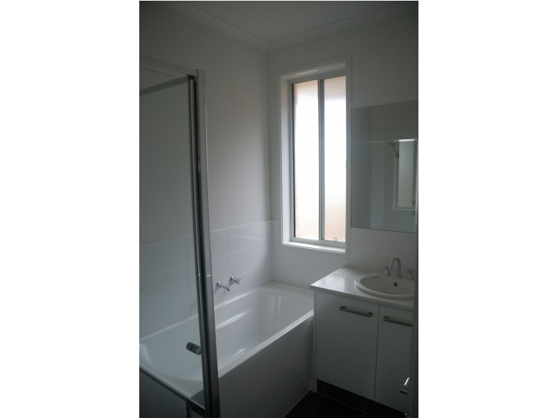 11 Grantchester Ave, Mount Barker SA 5251