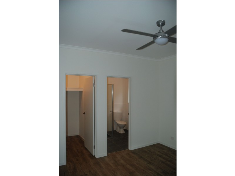 11 Grantchester Ave, Mount Barker SA 5251