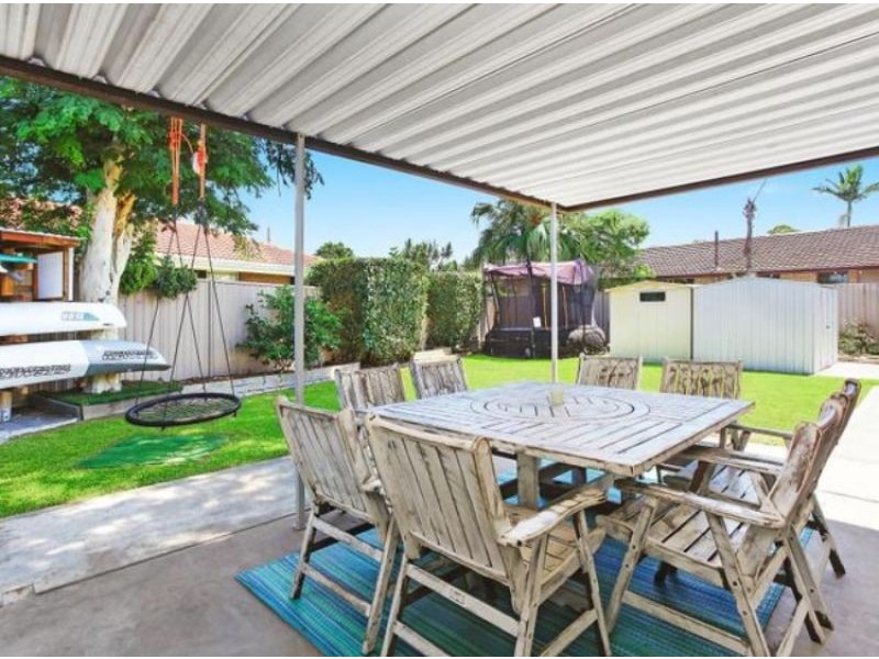 13 Gaye Parade, Miami QLD 4220