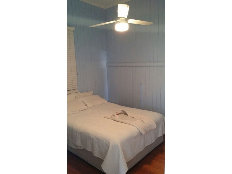 53 Frank St, Norman Park QLD 4170