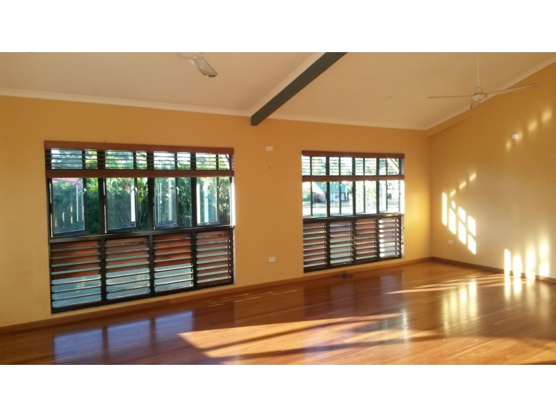 65 Holland St, Wongaling Beach QLD 4852