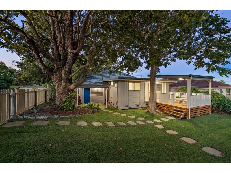 9 Kenbarry Street, Brighton QLD 4017