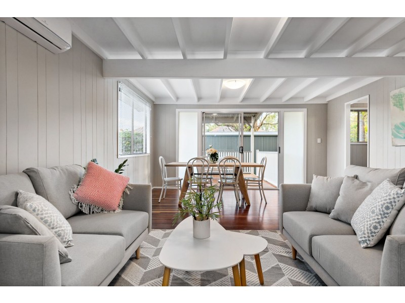 9 Kenbarry Street, Brighton QLD 4017