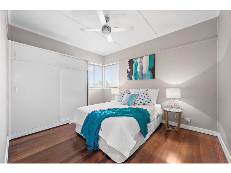 9 Kenbarry Street, Brighton QLD 4017