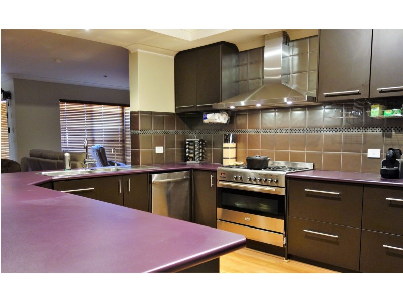 3 Sunco Parade, Canning Vale WA 6155